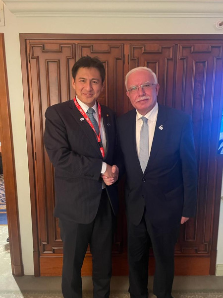"المالكي" يلتقي وزير الدولة للشؤون الخارجية الياباني تاكي شنسوكيه