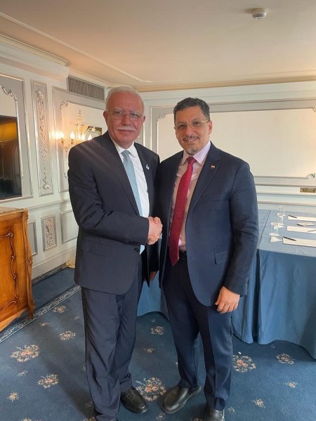 المالكي يلتقي وزير الخارجية اليمني ويطلعه على آخر المستجدات بالساحة الفلسطينية