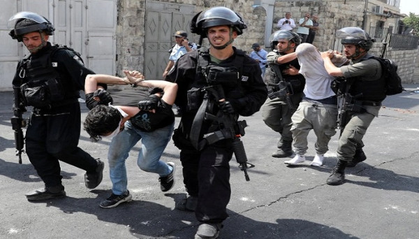مركز فلسطين: 380 حالة اعتقال خلال نوفمبر بينهم 11 امرأة و41 طفل