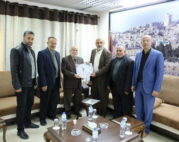 رئاسة التشريعي تستقبل وفداً من دائرة شئون اللاجئين في حركة حماس