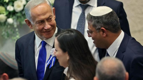 وزير إسرائيلي سابق يحذر من تلقي "بطاقات حمراء" من الإدارة الأميركية