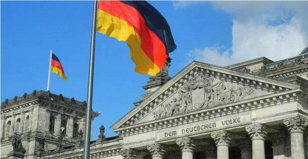 ألمانيا: الشرطة تحبط مخططاً "إرهابياً" يستهدف البرلمان