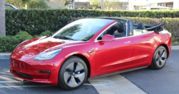 إيلون ماسك يبيع 22 مليون سهم فى Tesla بقيمة 3.6 مليار دولار