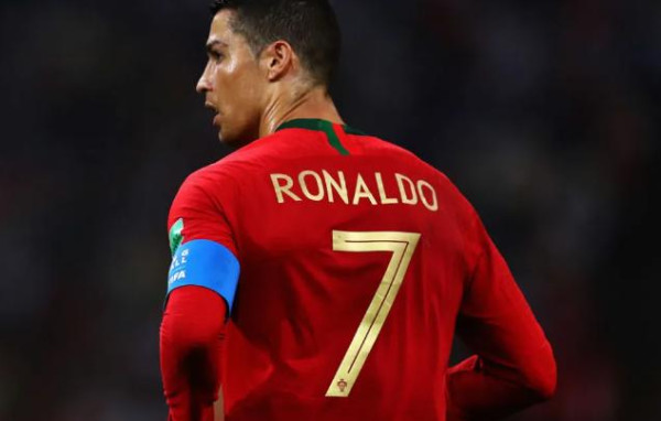 مدير النصر السعودي يُعلّق على امكانية التعاقد مع رونالدو