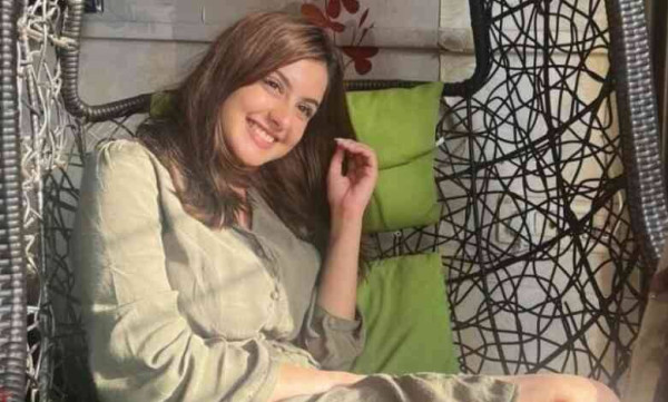 الكشف عن ملابسات انتحار فنانة شابة في موقع التصوير