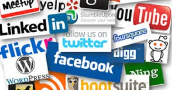 عمالقة التكنولوجيا خسروا 344 مليار جنيه إسترليني في عام 2022