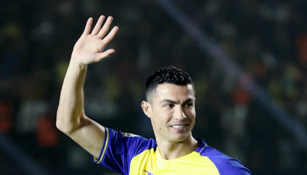 رونالدو يغيب عن النصر بسبب الإيقاف