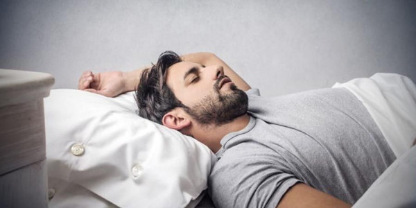 هل تؤثر عادات النوم على وزن الإنسان؟
