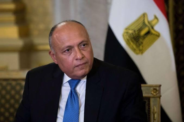 مصر تدعو إسرائيل إلى العمل لإحياء عملية السلام بأسرع وقت