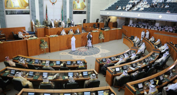 الحكومة الكويتية تقدم استقالتها إلى أمير البلاد