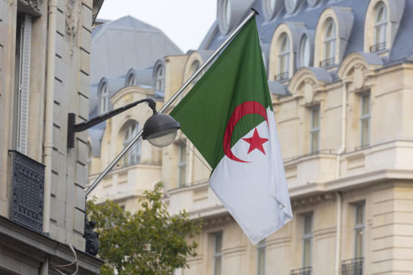 الجزائر: الحكم على وزير سابق بالسجن 10 سنوات