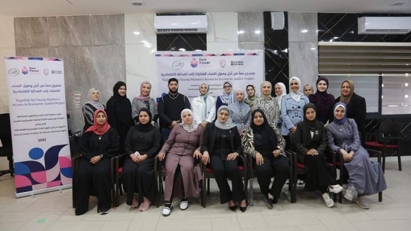 جمعية أمجاد تختتم تدريب بناء قدرات الفتيات في غزة