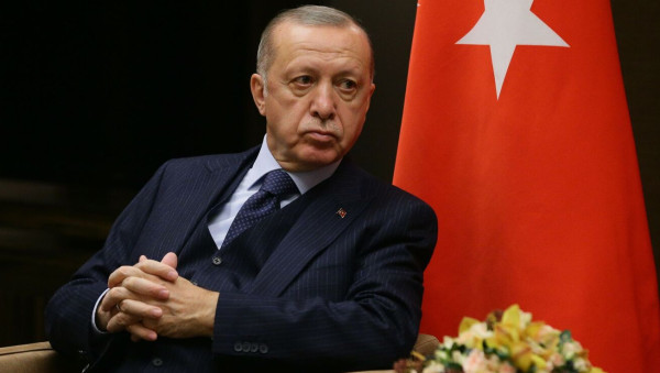 لضمان الاستقرار بالمنطقة.. أردوغان يطالب بعقد اجتماعات بين أربع دول