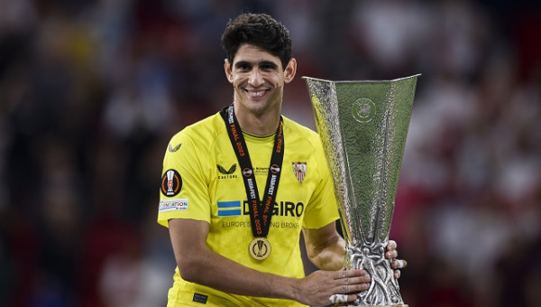 عقبة وحيدة تعرقل انضمام المغربي بونو لريال مدريد