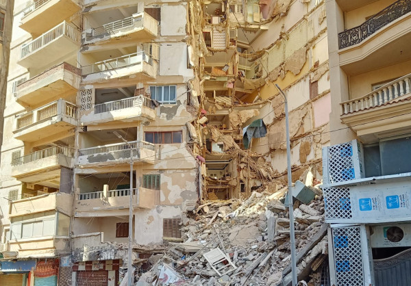 مصر: مصرع ثمانية أشخاص جراء انهيار عقار في القاهرة