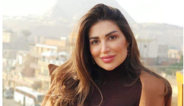الفنانة سارة نخلة تهاجم إعلامية شهيرة: تقيلة دم والكاريزما زيرو