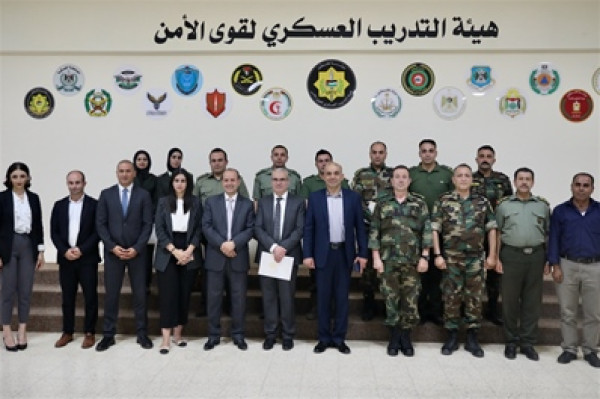 سلطة النقد وهيئة التدريب العسكري تخرجان دورة لمدربي الهيئة