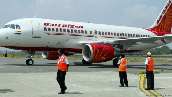 لماذا تمنع الهند طاقم الطائرة من استخدام العطور؟