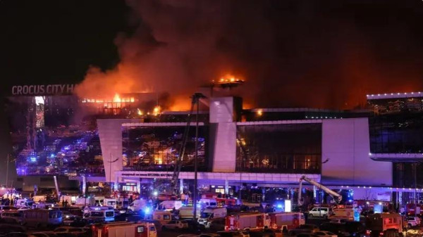 الكرملين يعلن اعتقال منفذي هجوم مرسكو.. وحصيلة التفجير ترتفع لـ 115