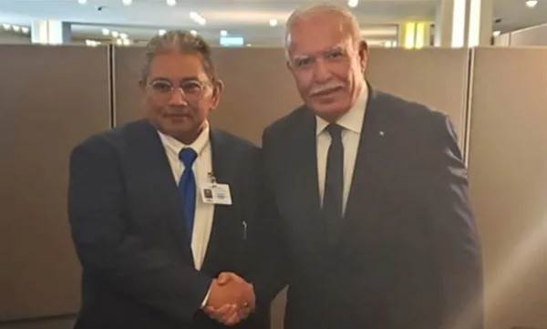 المالكي يبحث مع وزير خارجية بروناي سبل تعزيز التعاون وتطوير العلاقات الثنائية