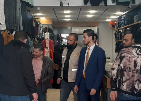 نيابة الوسطى الجزئية تُجري جولة تفقدية تفتيشية على بعض المحال التجارية والمخابز