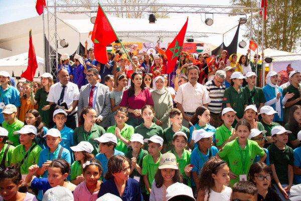 أطفال القدس يلتقون أقرانهم المغاربة في "الغابة الدبلوماسية" بطنجة