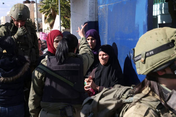 قوات الاحتلال تعيق وصول المصلين إلى “الأقصى”
