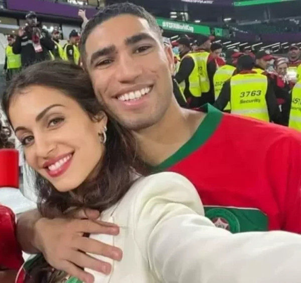 زوجة أشرف حكيمي تعلن انفصالها عنه وتعلّق: أشعر بالعار