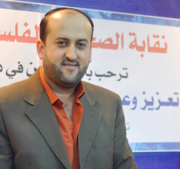 أبو هين يهنئ اللامي بعيد الصحافة العراقية