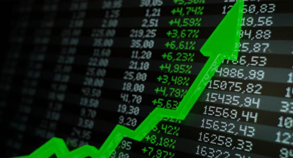 تجار الأسهم ينتظرون بيانات الأرباح في الأسواق الأوروبية والأمريكية
