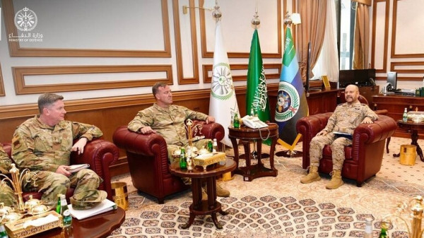 لقاء سعودي أمريكي عسكري رفيع في الرياض