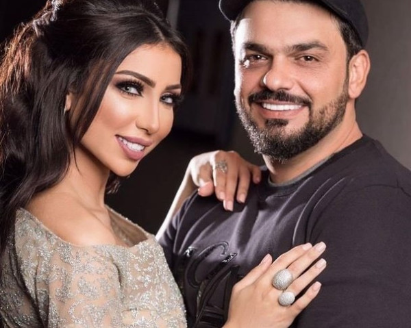 محمد الترك يسخر من أنباء انفصال شقيقة دنيا بطمة