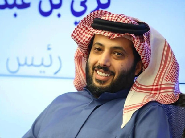 تركي آل الشيخ يرد على منتقدي صفقات الأندية السعودية الكبرى