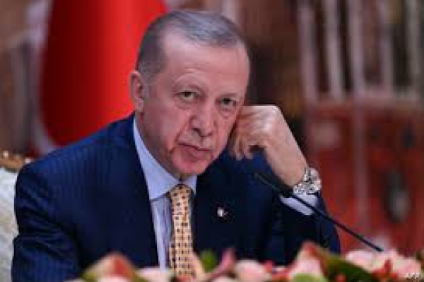 أردوغان يعلن دعمه لبنان ويستنكر الدعم الأوروبي لإسرائيل