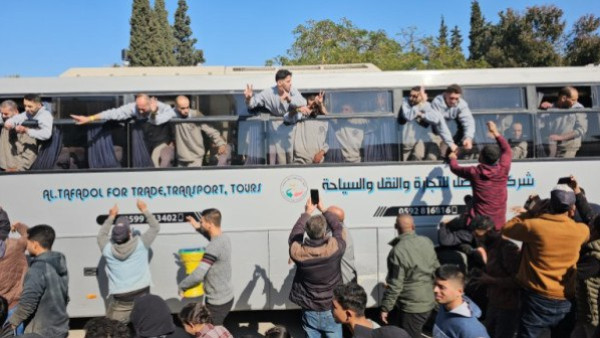 التوصل لاتفاق لحل أزمة تأخير الإفراج عن الأسرى الفلسطينيين