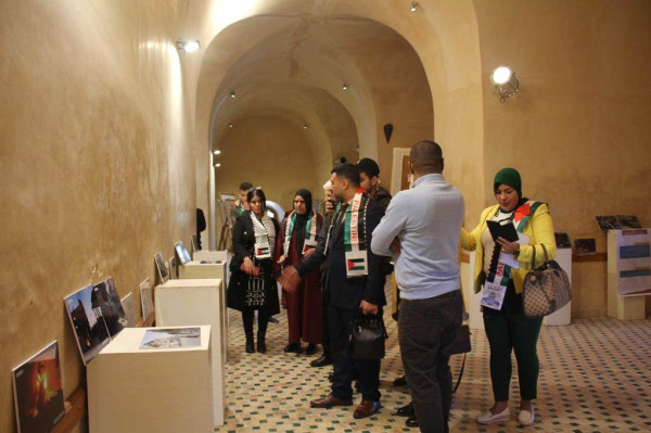 صور: "حكاية حصار".. معرض فني في المغرب رفضاً لحصار غزة وتضامناً مع فلسطين