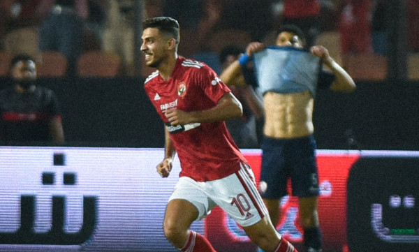 الأهلي يسحق الزمالك برباعية نظيفة في الدوري المصري