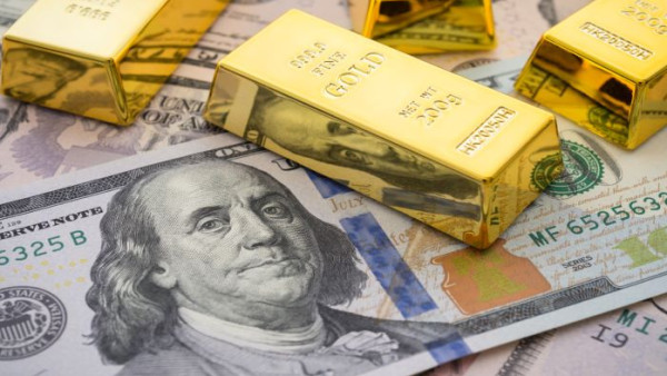 الذهب يصل لأعلى مستويات 1960 دولاراً للأونصة