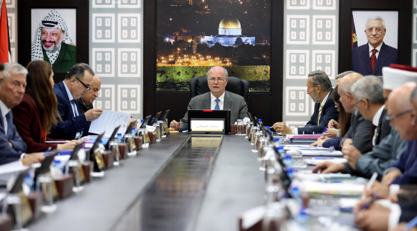 الحكومة الفلسطينية تطالب بإجراءات دولية ملزمة لوقف الحرب على غزة
