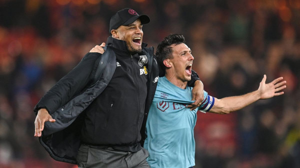 أول فريق يضمن تأهله إلى الدوري الإنجليزي الممتاز