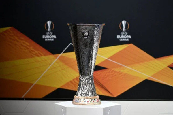 أهمها بالدوري الأوروبي.. طالع مباريات اليوم الخميس ومواعيدها والقنوات الناقلة