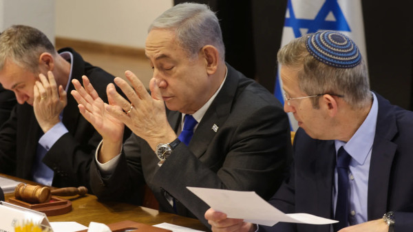 إعلام إسرائيلي: خلافات بين الحكومة والجيش حول صلاحيات وفد التفاوض