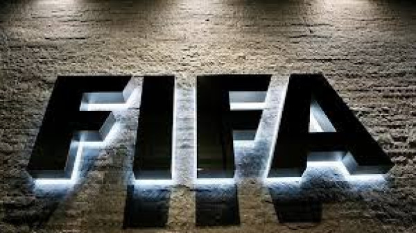 "الفيفا" يؤجل النظر في طلب إيقاف الاتحاد الإسرائيلي