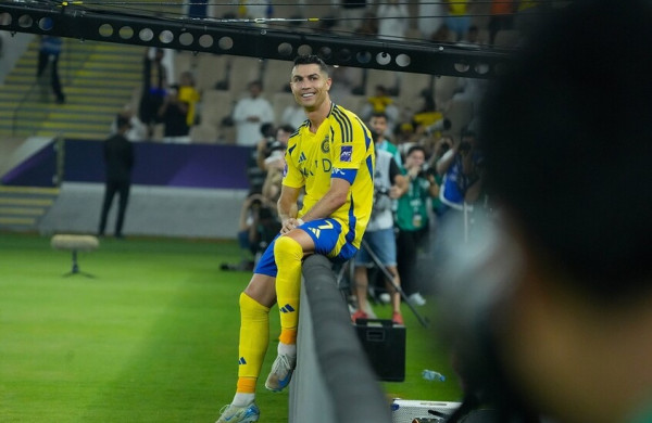 ما هي شروط رونالدو لتجديد عقده مع النصر السعودي؟