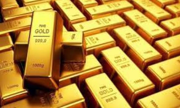 أسعار الذهب تقفز لأعلى مستوياتها على الإطلاق 2080 دولار للأونصة