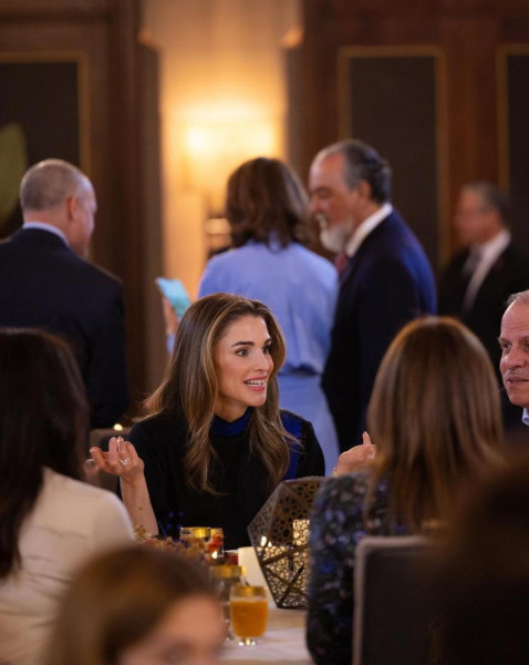 الملكة رانيا تنشر صوراً من إفطار العائلة الهاشمية
