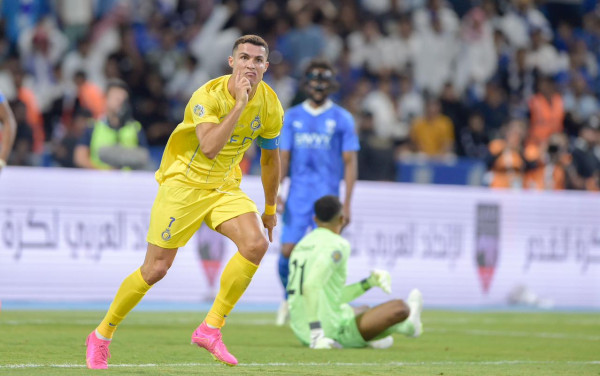 رونالدو يقود النصر للتتويج بكأس سلمان للأندية الأبطال
