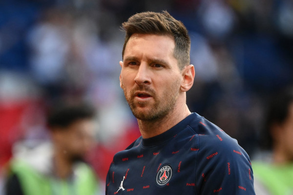 ميسي يتحدث عن خلافه مع جماهير باريس وتأثير كأس العالم