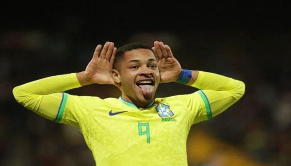 برشلونة يضم البرازيلي روكي