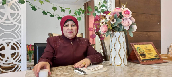 منتدى الفنون في مركز الزيتونية التابع لجمعية نوى يحاكي كتاب تاريخ دير البلح للكاتبة الأديبة سلوى المصري منتدى الفنون في مركز الزيتونية التابع لجمعية نوى يحاكي كتاب تاريخ دير البلح للكاتبة الأديبة سلوى المصري